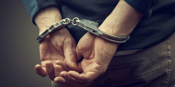 persona detenida por la policia scaled p4zeh0bxmyk2rm4y8bdkh1vy2b8hv5suirp7eb59dk